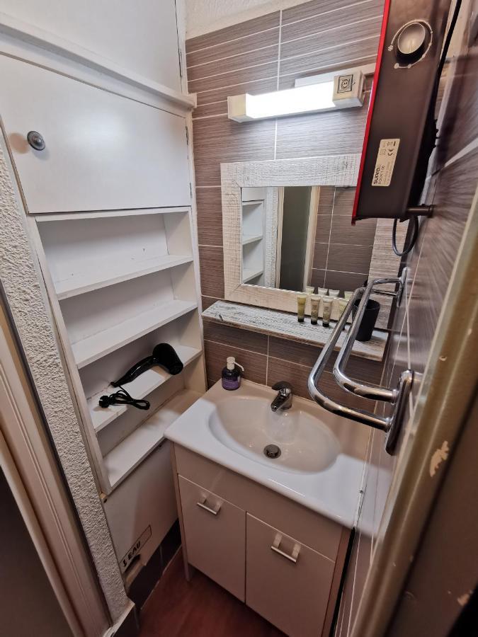 레두잘프 Pluton B63 아파트 외부 사진
